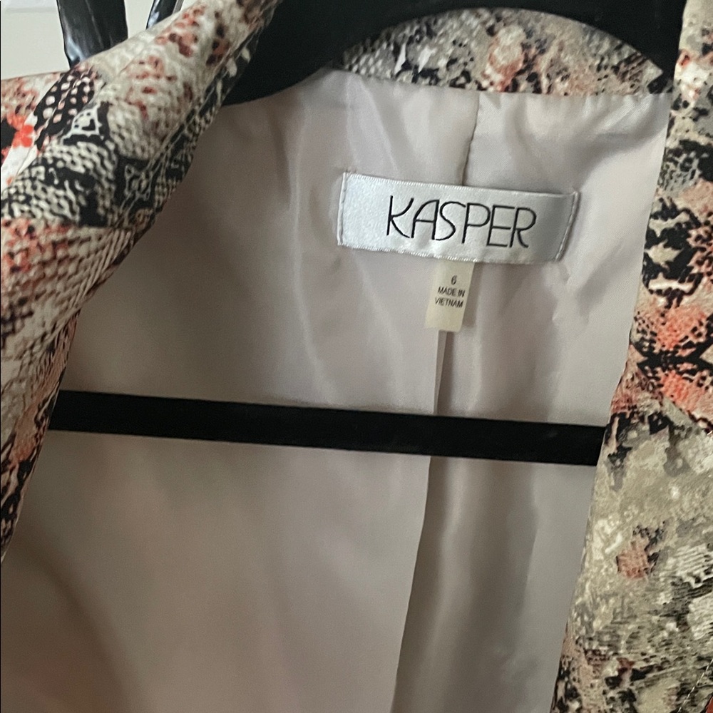 Kasper Women's Snake Print Blazer - Black, Gray, Brown - Picture 5 of 5